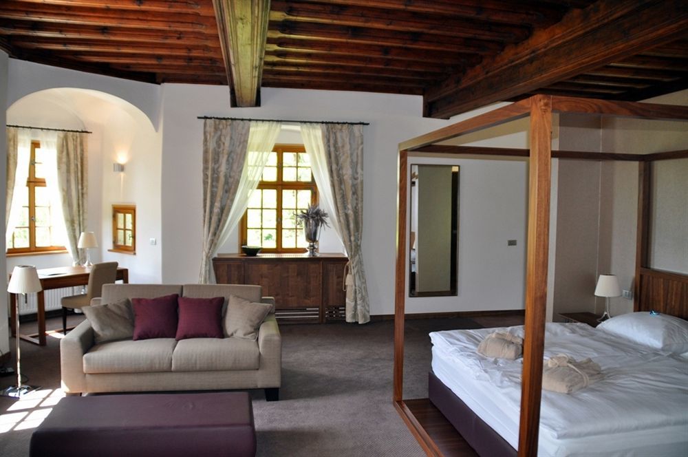 Lambergh Chateau & Hotel Dvorska Vas Exterior photo